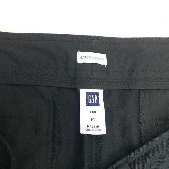 Gap Cuffed Bermuda Women's size 14 Black Chino Shorts - Picture 3 of 4